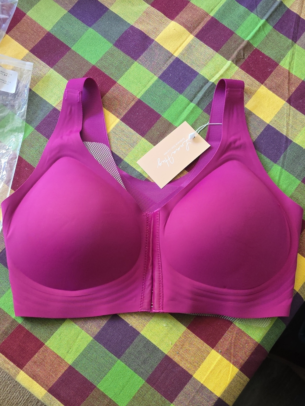 lululemon athletica Bright Magenta Front-Closure Molded Support Bra